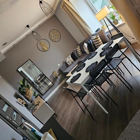 Chelosiowy Apartament Targi Kielce Jaworznia Buitenkant foto